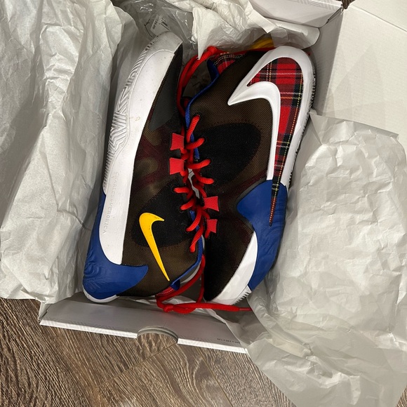 Nike Zoom Freak 1 x Coming To America Employee of the Month 2020 - Picture 8 of 8